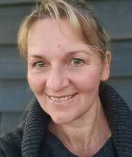 Book an Appointment with Daniela Long for Women's Health Physiotherapy