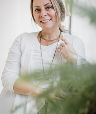 Book an Appointment with Luana Oliveira for Massage Therapy